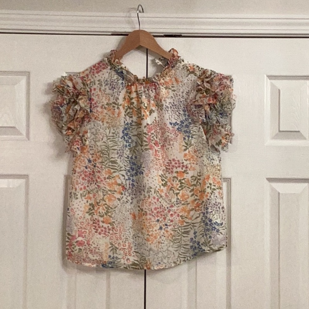 Floral Ruffle Sleeve Blouse